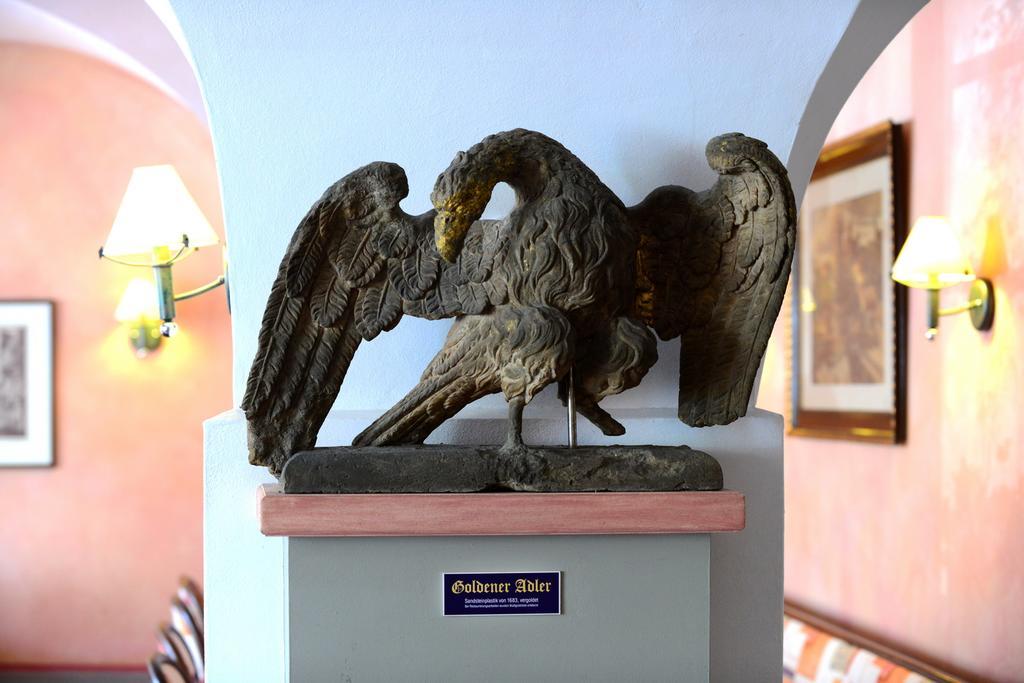 Hotel Goldener Adler เบาท์เซน ภายนอก รูปภาพ