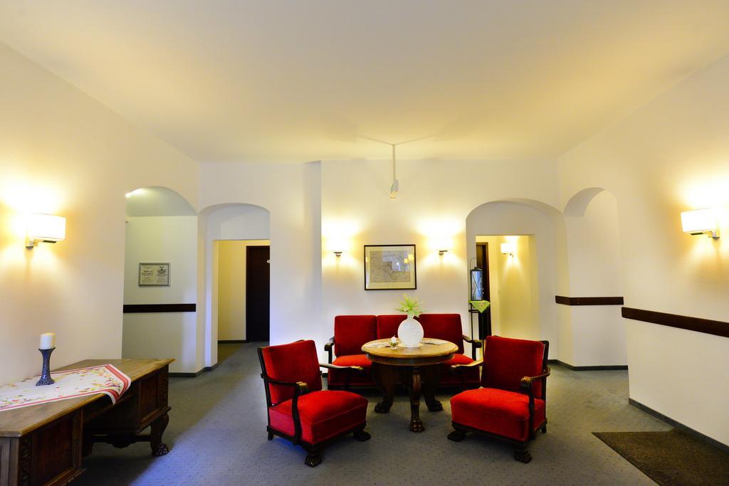 Hotel Goldener Adler เบาท์เซน ภายนอก รูปภาพ