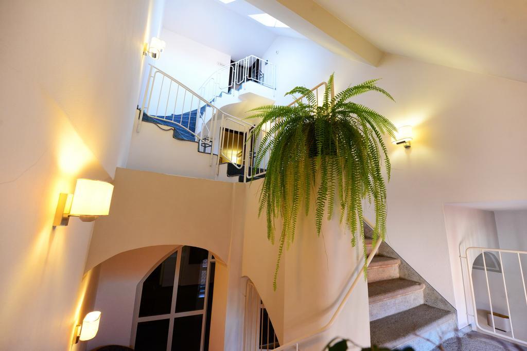 Hotel Goldener Adler เบาท์เซน ภายนอก รูปภาพ